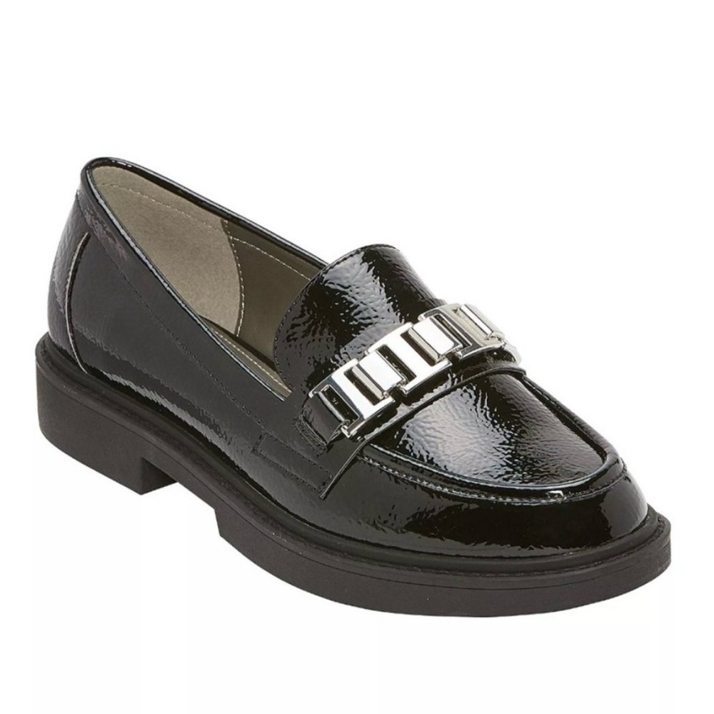 Worthington firefly black patent loafers 8
